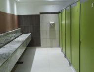 T2 Frameless Toilet Partition